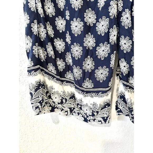 Shein Curve Women's Crop Top and Wide Leg Pants Set Blue and White Floral 1XL - Picture 5 of 15